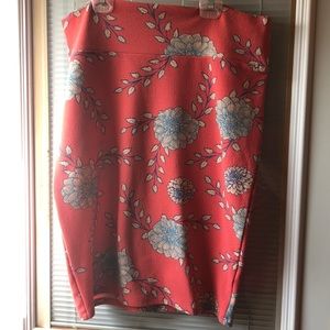 LuLaRoe Cassie Large